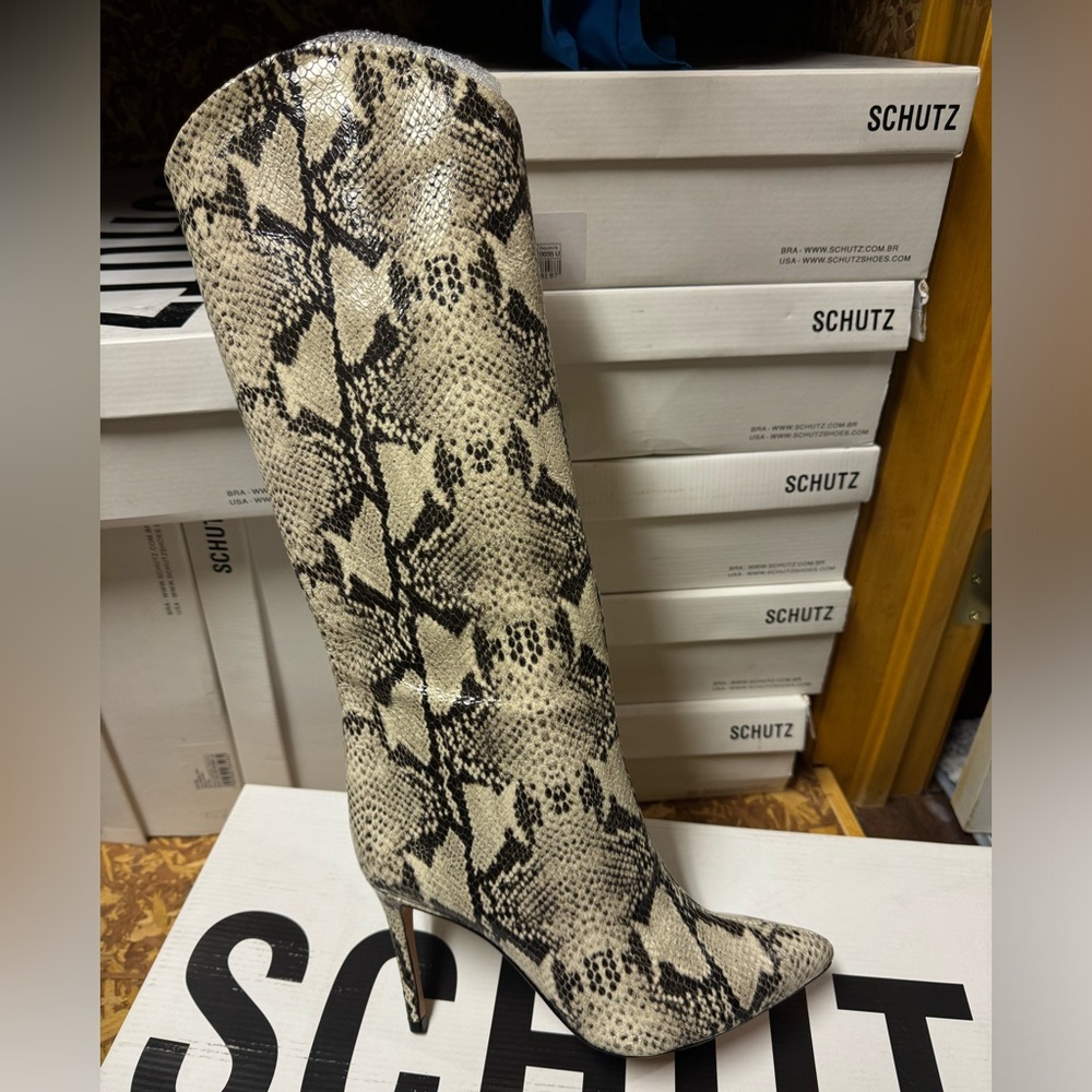 💯 Authentic Schutz Maryana Tall Knee High Snake Boots in Natural NWB